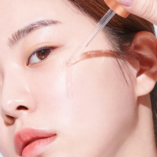Đừng lười chăm sóc da vì có những serum vừa dưỡng sáng thu gọn chân lông lẫn cấp nước này - 5