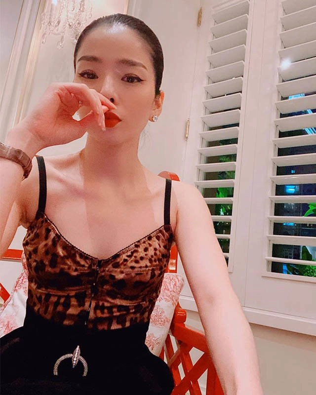 Lệ quyên siết hàm giảm cân thân hình gầy sọp đến độ vòng 1 gợi cảm cũng tiêu biến - 3