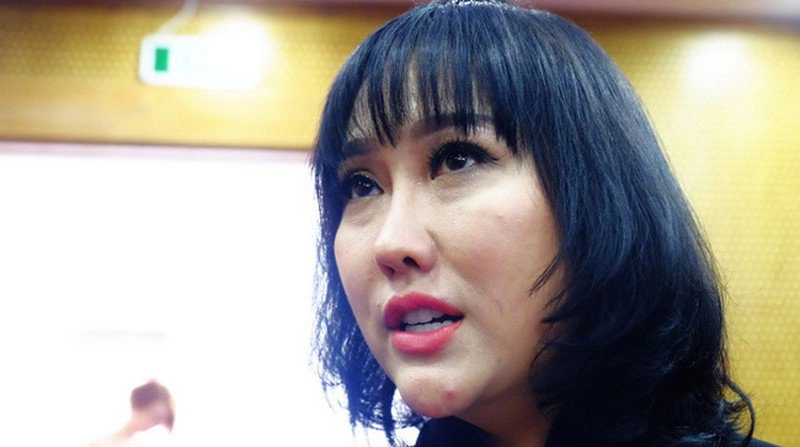Người nổi tiếng từng gặp biến chứng sau dao kéo có người phải sống mãi với gương mặt đáng sợ - 7