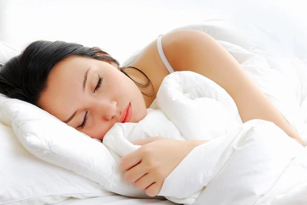 Ở nhà mà mụn cũng nổi chi chít đó là bởi những thói quen tai hại mà bạn vẫn làm - 5