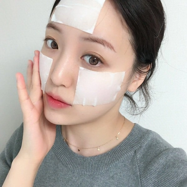 Tốn chưa đến 10 ngàn mua chai nước muối sinh lý nàng có cả loạt cách giúp da trắng mịn - 2