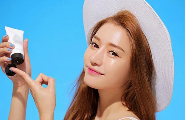 Tưởng đơn giản không phải ai cũng biết chọn và dùng kem chống nắng phù hợp loại da của mình - 3