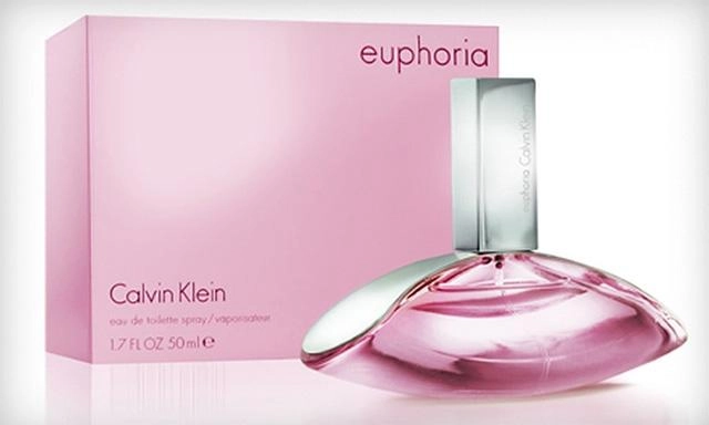 10 nước hoa nữ cao cấp với hương thơm dịu được phái đẹp mê mẩn - 8