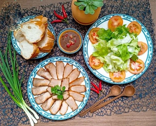 4 cách làm thịt xá xíu ngon đậm đà chuẩn vị như ngoài hàng - 9