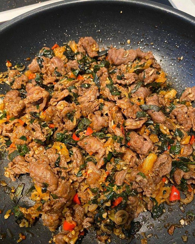55 tuổi chưa lập gia đình nhưng quang linh quá đảm mẹ hồ ngọc hà nhìn món ăn đã thèm - 7