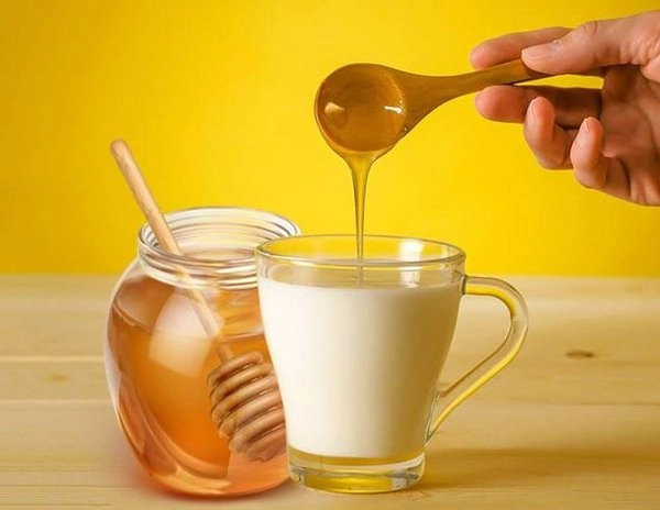 6 cách làm trắng da bằng mật ong giúp chị em không sợ đen da khi nắng hè đến - 5