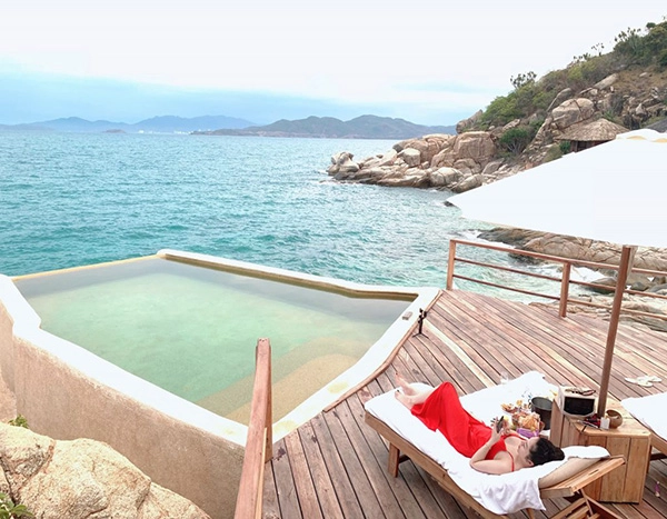 Á hậu đỗ minh châu khoe body vạn người mê tại six senses ninh vân bay - 7