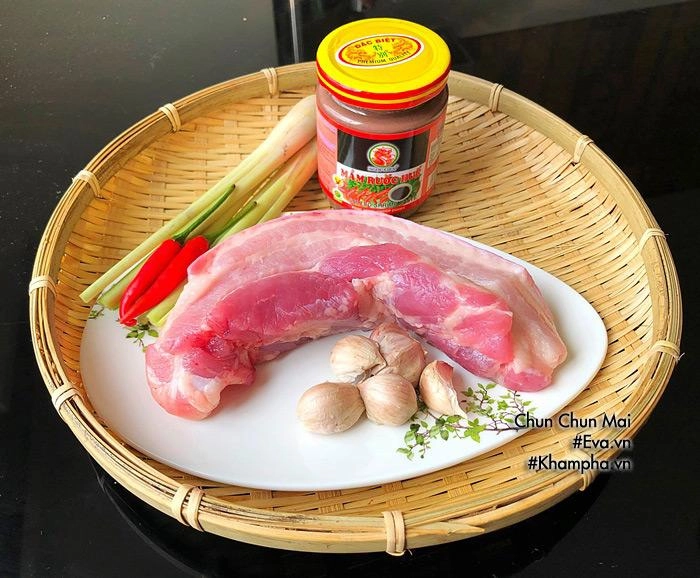 Ba chỉ xào mắm ruốc huế ngon cơm đến hạt cuối cùng - 1