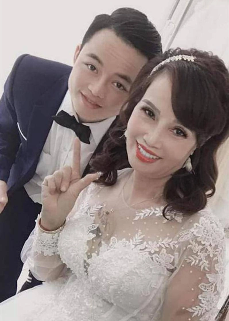 Bộ đôi cô dâu 62 và65 tuổi đọ sắc thu saonhỉnh hơn đàn chị nhờtrùng tu tiền tỷ - 8