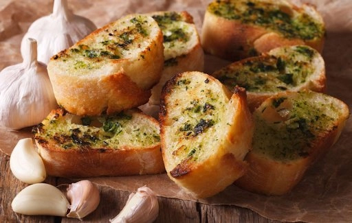 Cách làm bánh mì thơm ngon vỏ vàng ruộm bắt mắt - 9