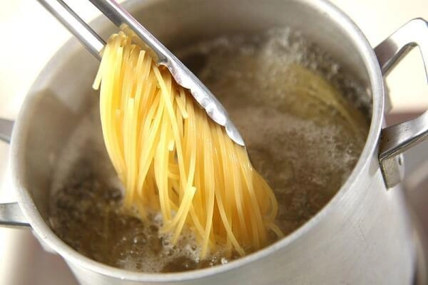 Cách làm mỳ ý chuẩn vị châu âu ngon dai từng sợi - 12