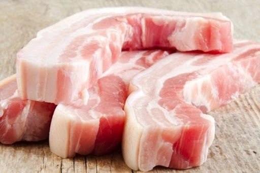 Cách làm thịt kho trứng cút nước dừa thơm ngon đậm đà - 2