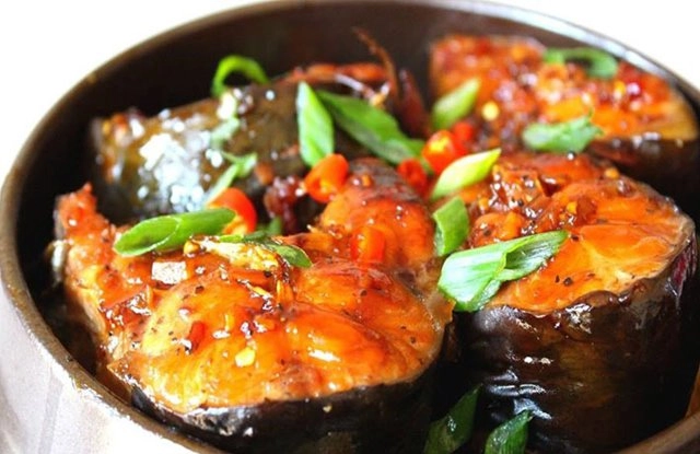 Cách nấu cá kho tộ ngon đúng điệu chuẩn vị nam bộ - 4