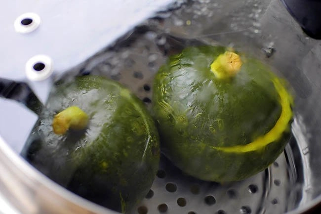 Chán luộc hoặc xào cho bí ngô bao tử lên hấp kiểu này ngon chưa từng thấy - 6
