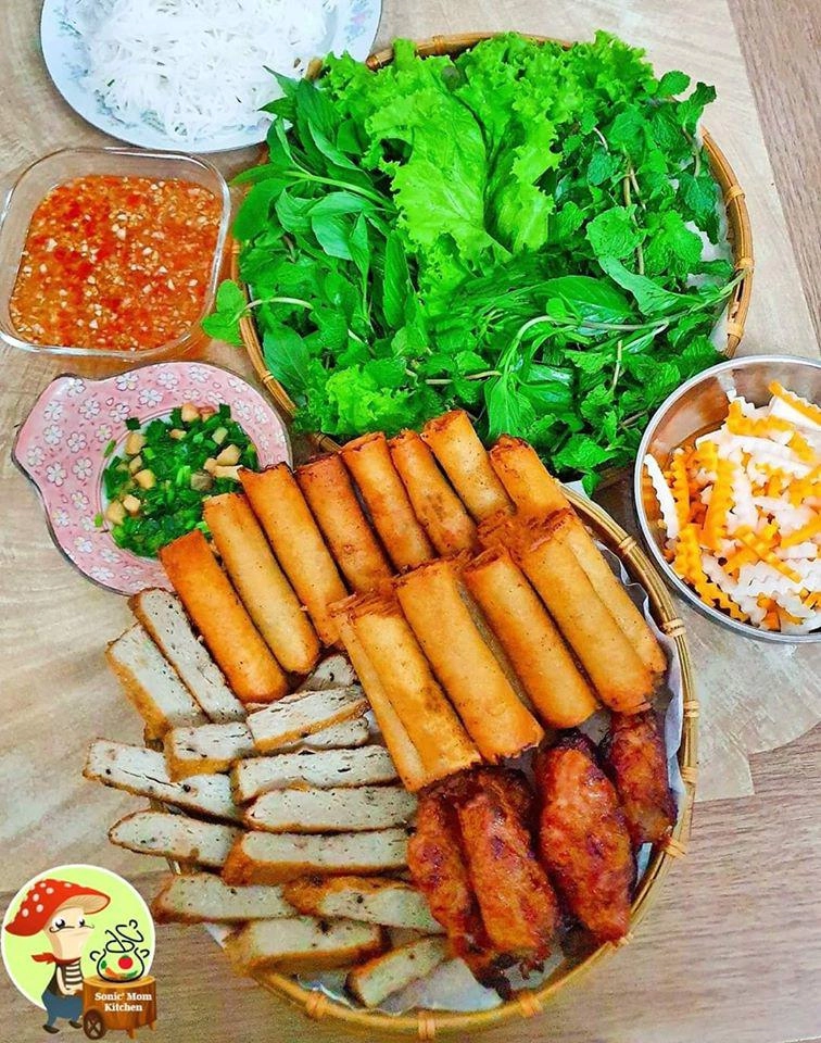 Chỉ nấu cơm 2 bữatuần lại thích bày món ăn lên mẹt 9x khiến chồng tăng cân đều mỗi tháng - 12