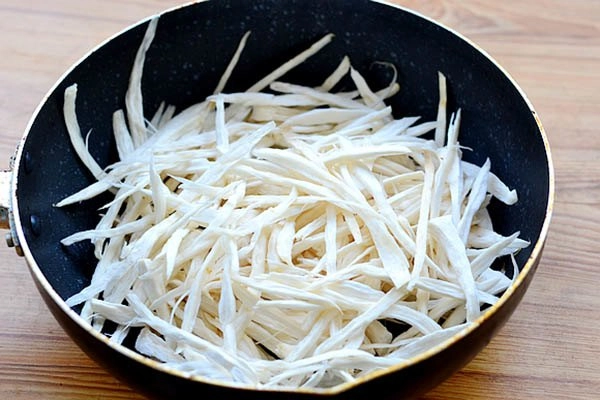 Chỉ vài phút là có ngay món nấm xào dầu hào đơn giản mà đánh bay cả nồi cơm - 3
