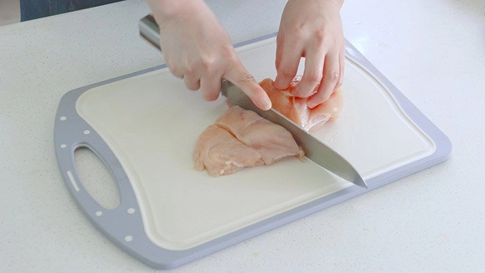 Cuối tuần làm nộm gà thanh mát ăn chơi xoá tan nắng nóng - 1