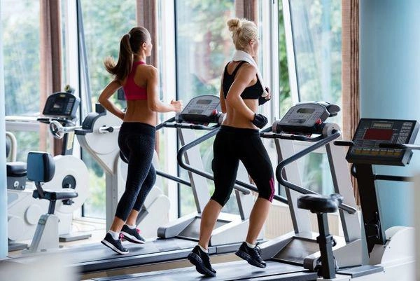 Đã có dáng gợi cảm mỹ nhân cô gái xấu xí một thời vẫn ra sức tập tành - 9