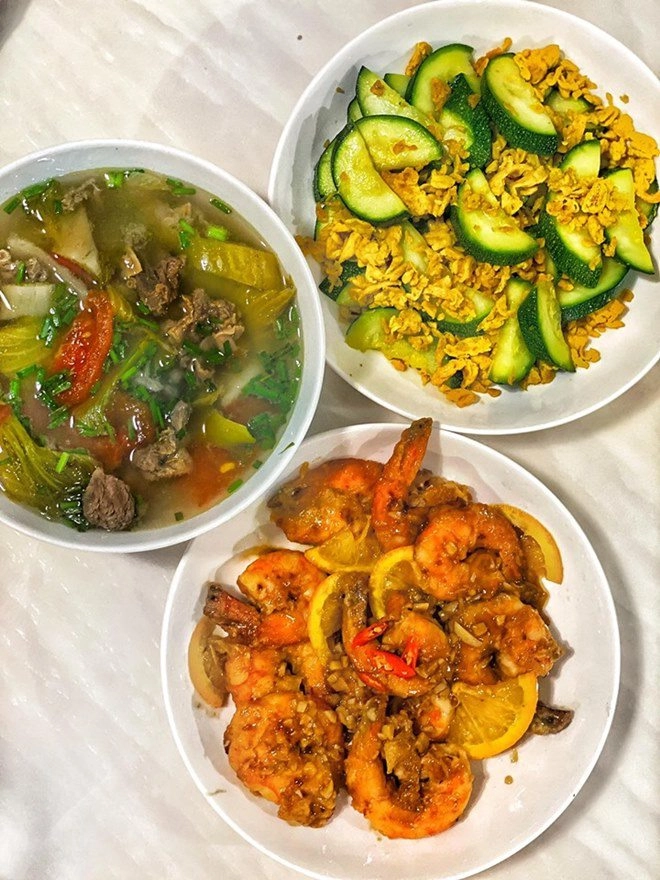 Đã đẹp còn đảm thạc sĩ 9x nấu đủ món mỗi ngày để bữa cơm 200 nghìn bớt ngán - 6