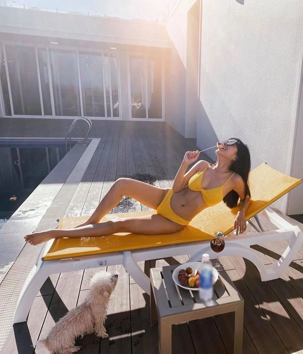 Đã xinh đẹp bạn gái hotgirl của anh chàng thái trong người ấy là ai còn có body hoàn mỹ - 2
