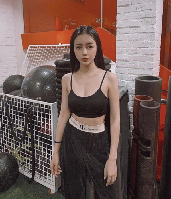 Đã xinh đẹp bạn gái hotgirl của anh chàng thái trong người ấy là ai còn có body hoàn mỹ - 8