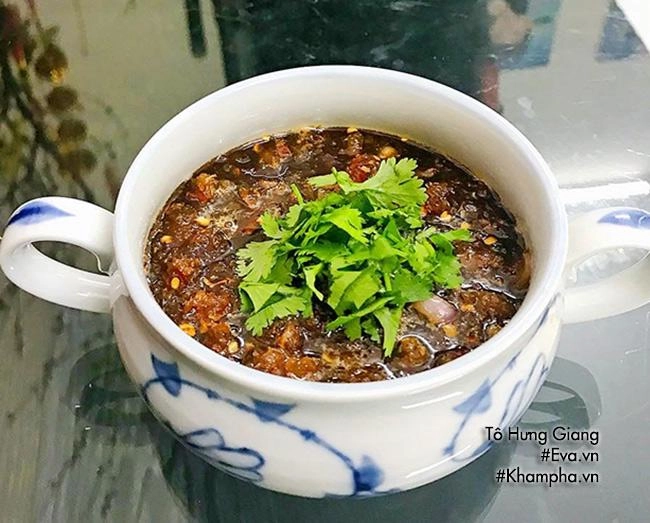Đây là cách làm sốt mắm ruốc để chấm xoài xanh cóc non mà hàng nghìn chị em săn lùng - 8