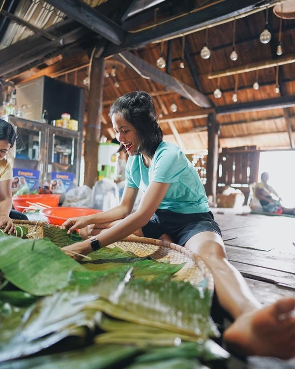 Đây là hai món đồ mà hhen niê vừa được mẹ tặng giản đơn nhưng đong đầy tình thương - 7