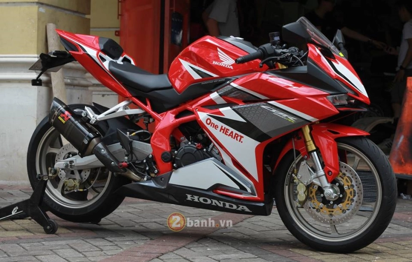 Đầy mê hoặc với chiếc honda cbr250rr độ cực chất của biker indonesia - 1