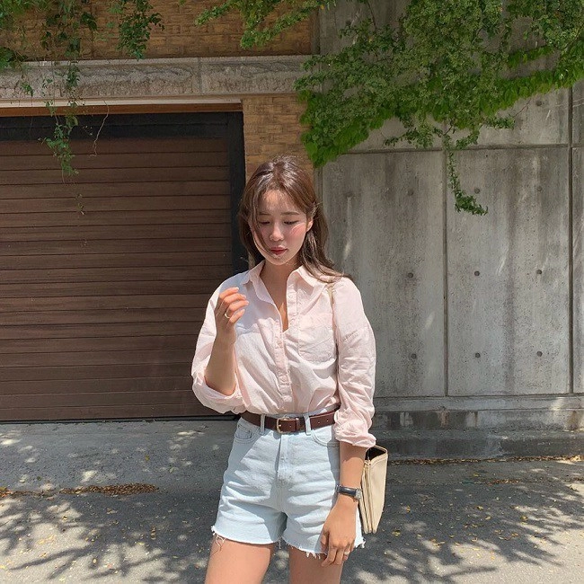 Diện shorts ngắn cũn cỡn khoe mông cong tiểu vy lăng xê lại mốt quần katun siêu hot một thời - 11