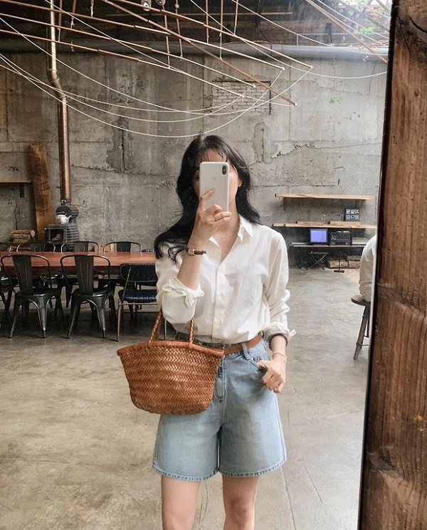 Diện shorts ngắn cũn cỡn khoe mông cong tiểu vy lăng xê lại mốt quần katun siêu hot một thời - 12