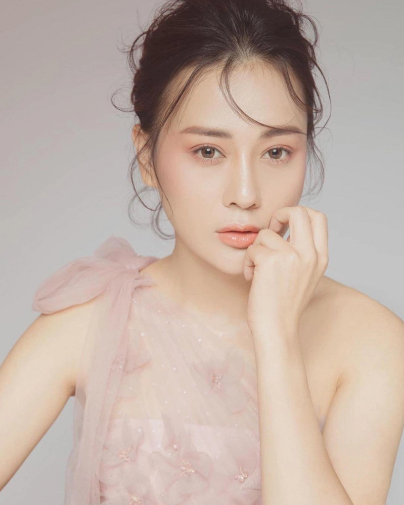 Đọ sắc cùng my sói quỳnh búp bê thần thái sang chảnh nhưng lộ mí cắt hơi thiếu tự nhiên - 1
