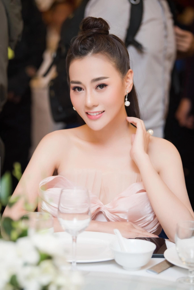Đọ sắc cùng my sói quỳnh búp bê thần thái sang chảnh nhưng lộ mí cắt hơi thiếu tự nhiên - 3