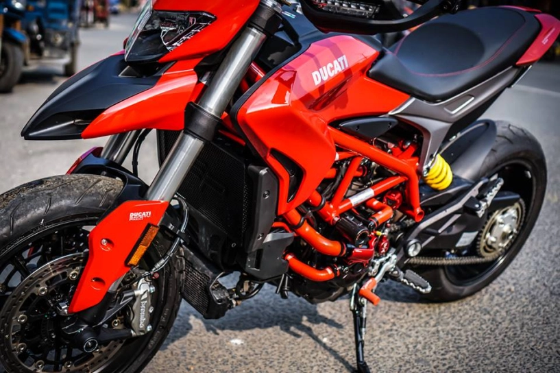 Ducati hypermotard 939 với một vài option tuyệt đẹp tại việt nam - 2