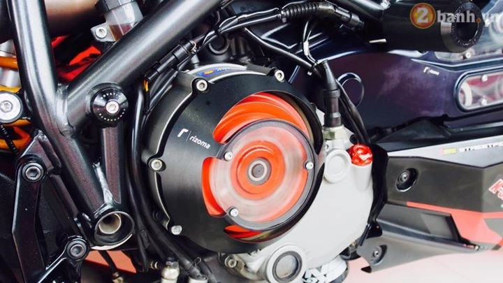 Ducati streetfighter siêu ngầu trong một diện mạo cực chất - 11