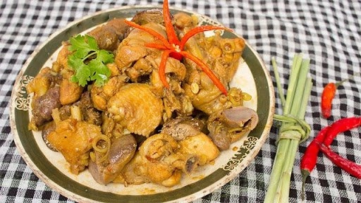 Gà kho sả ớt ngon chuẩn vị cả nhà đều mê với cách làm đơn giản - 5
