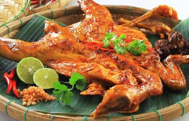 Gà nướng muối ớt ngon da giòn với cách làm đơn giản tại nhà - 6