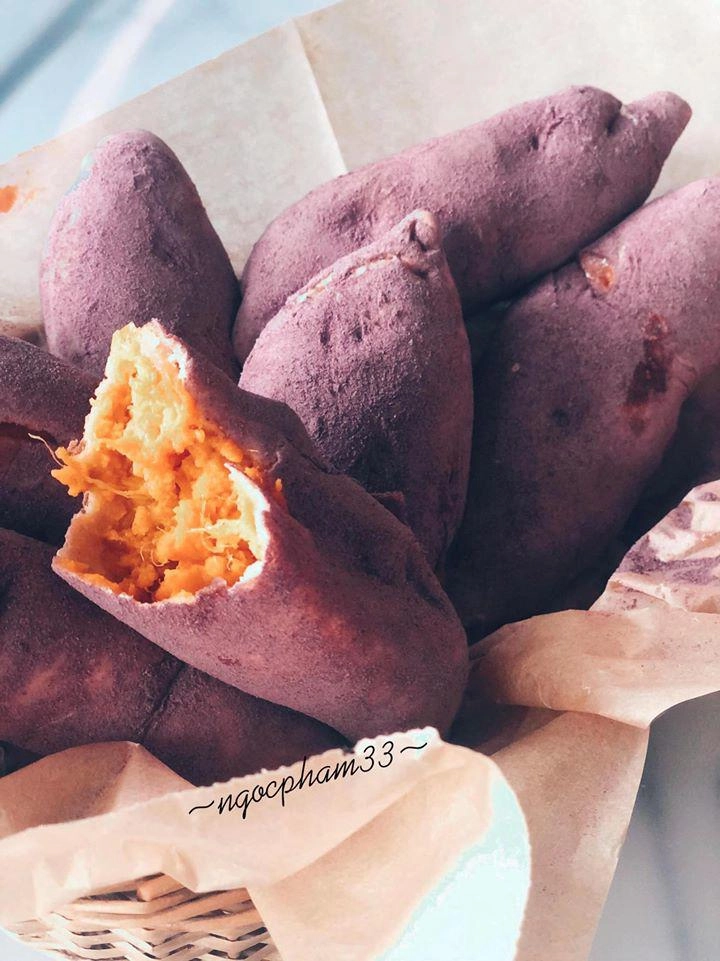 Học vợ đảm làm bánh mì hình khoai lang trông như thật đang sốt xình xịch trên mxh - 4