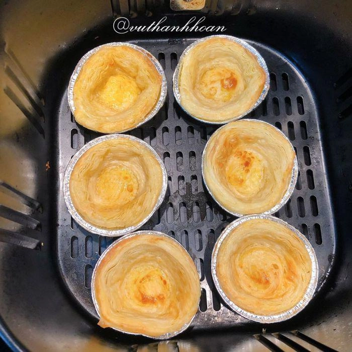Học vợ đảm làm bánh tart trứng đơn giản nhưng tuyệt ngon bằng nồi chiên không dầu đế mua sẵn - 3