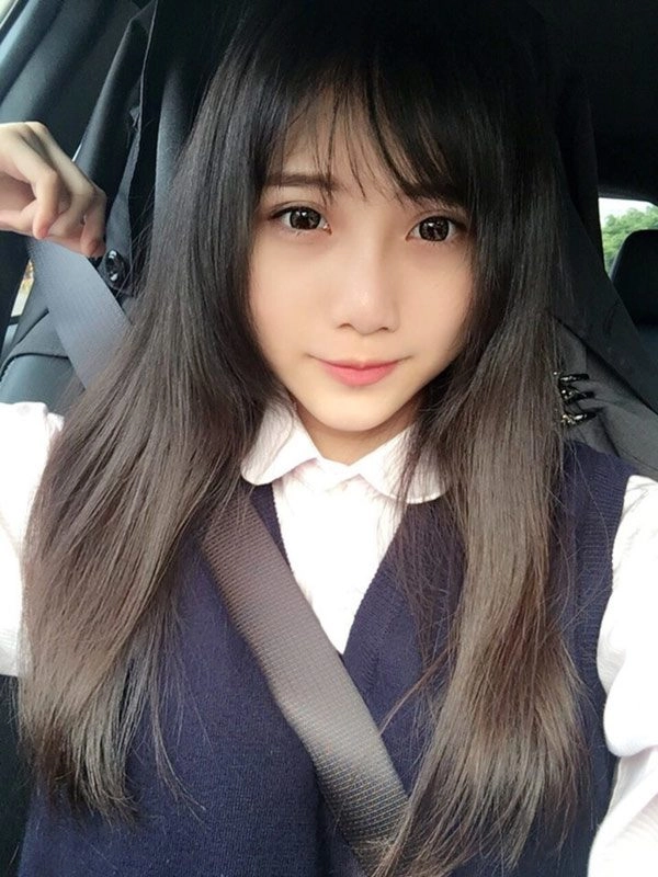 Hotgirl lên mạng tuyển người yêu nhìn body phồn thực của cô nàng đủ làm bao chàng xếp hàng dài - 1