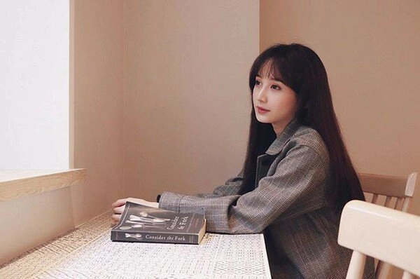 Hotgirl lên mạng tuyển người yêu nhìn body phồn thực của cô nàng đủ làm bao chàng xếp hàng dài - 2