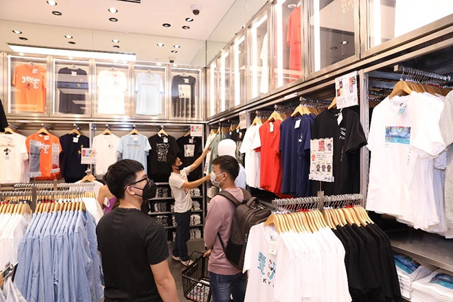 Khai trương đến cửa hàng thứ 3 với uniqlo sc vivocity vì sao uniqlo vẫn duy trì được sức hút - 4