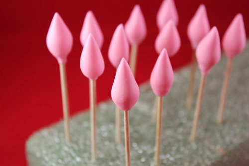 Khéo tay làm hoa hồng từ fondant - 1