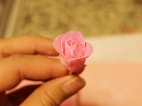 Khéo tay làm hoa hồng từ fondant - 6