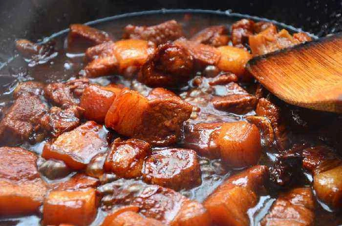 Kho thịt đừng cho nước và muối từ đầu làm trước những điều này thịt sẽ mềm ngon không béo - 2