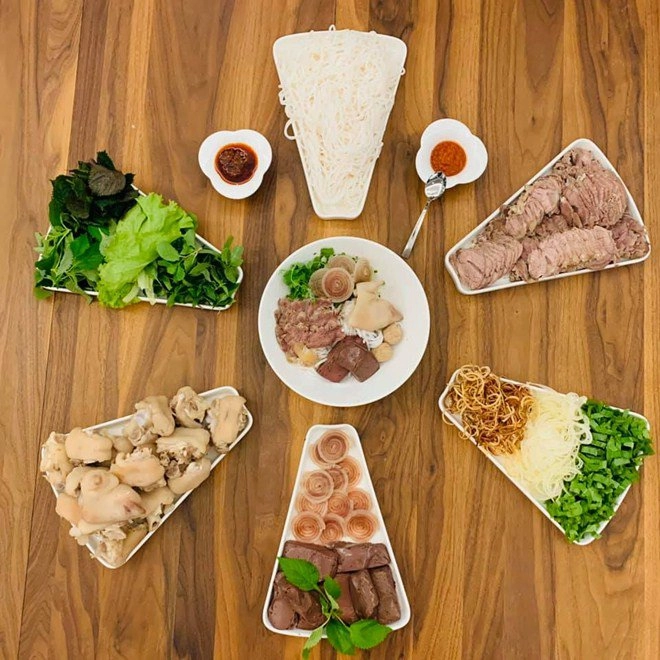 Kín tiếng bao năm hoa hậu nguyễn thị huyền giờ chăm khoe tài nấu ăn cho cả đàn con - 9