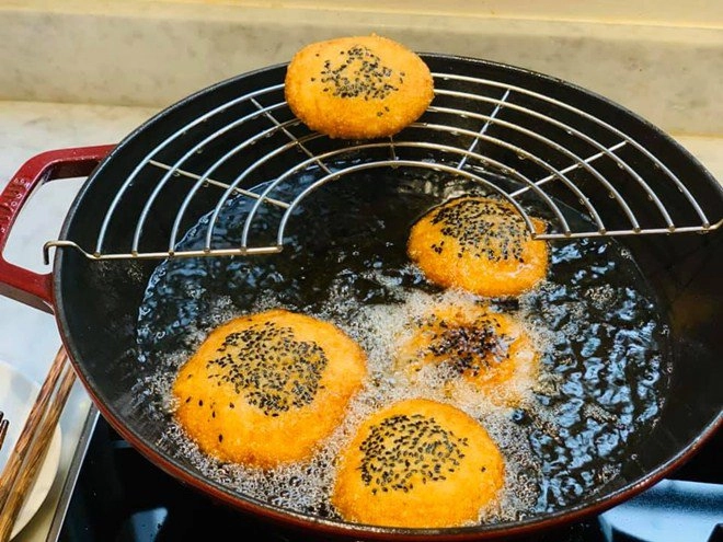 Kín tiếng bao năm hoa hậu nguyễn thị huyền giờ chăm khoe tài nấu ăn cho cả đàn con - 19
