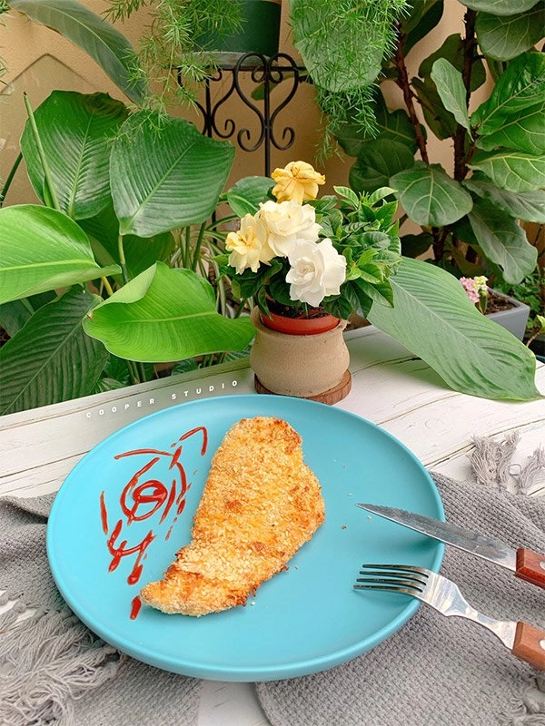 Làm ức gà tẩm bột nướng vừa ngon lại giòn nhưng chẳng bị khô khiến chồng mê con thích - 6