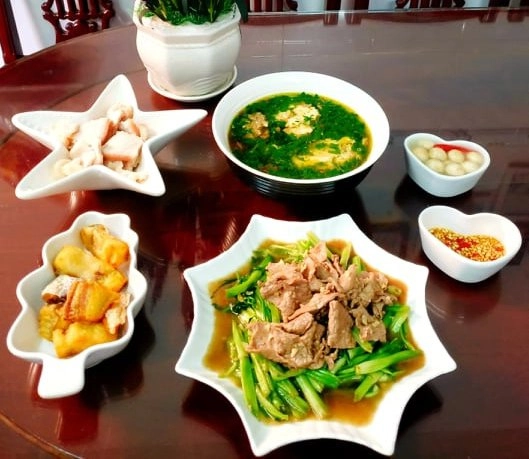 Lấy chồng bắc vợ sài gòn cưng chiều hết mực nấu toàn món ngon chồng thích - 5