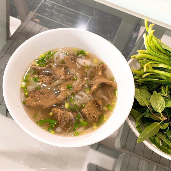 Lê phương nhã phương hari won - những cô vợ số hưởng được chồng tận tình phục vụ miếng ngon - 6
