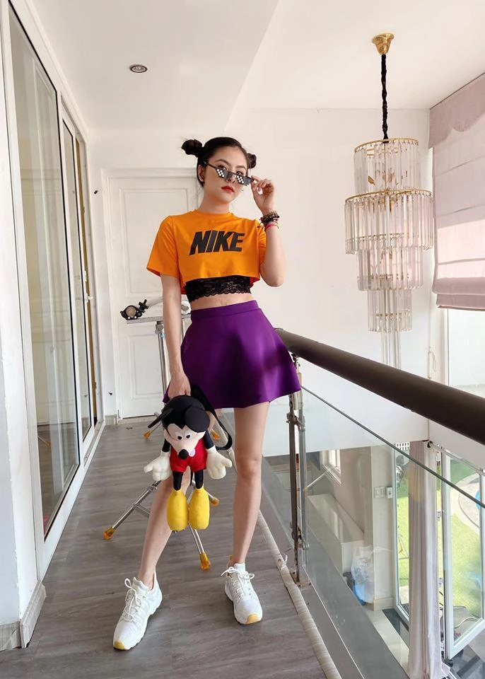Mac đo rong thung thinh đau ngo body me 1 con van trang lai uon luon goi cam the nay - 7